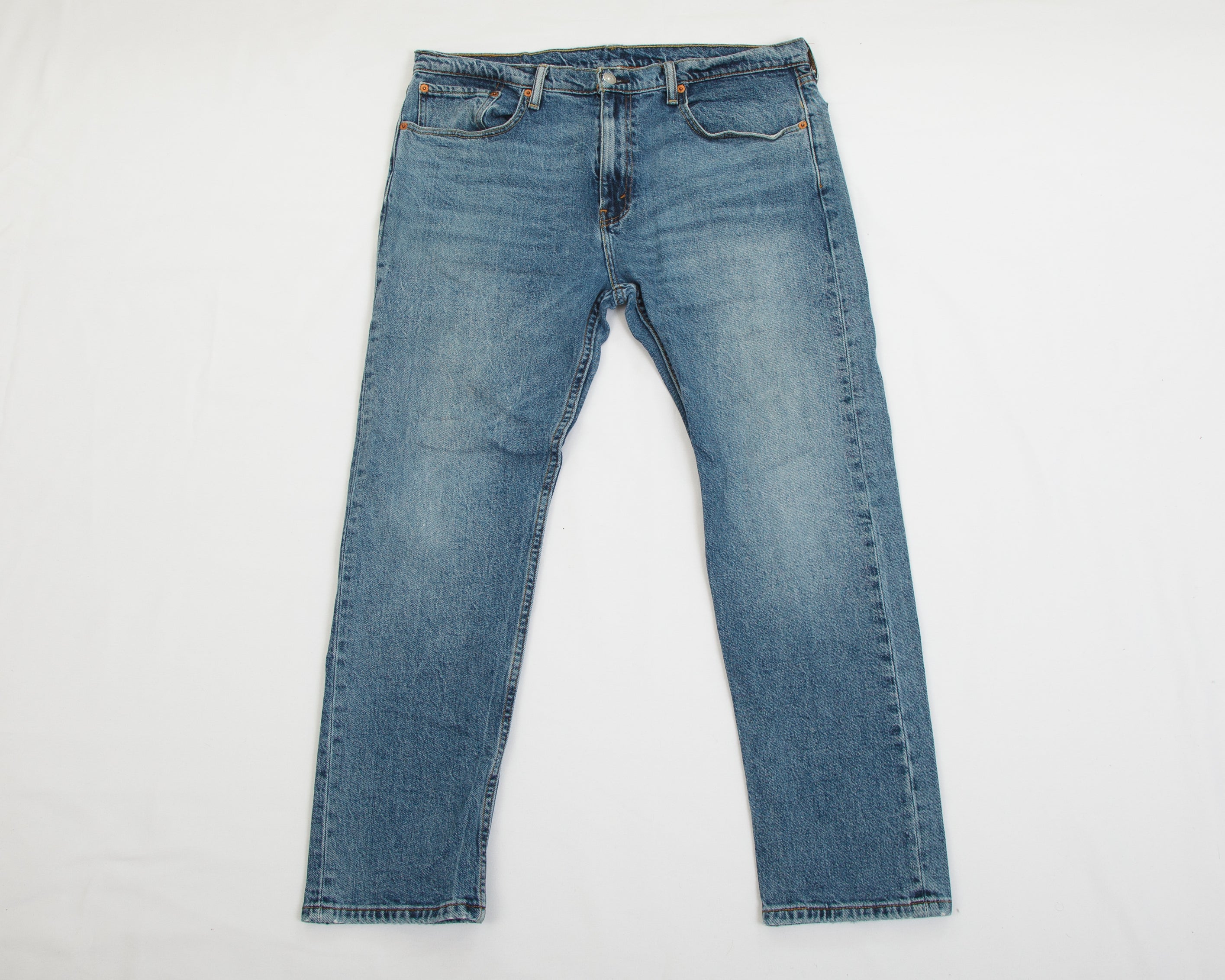 Levi's 502 Jeans